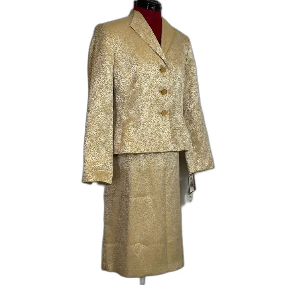 NWT Le Suit Skirt Suit Women Size 10P/14P Gold/Cream 2-Piece Set Blazer & Skirt